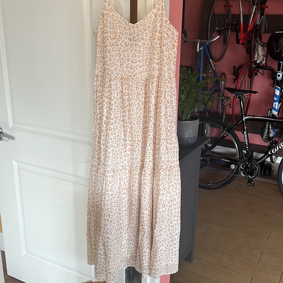 GAP Cami V-Neck Maxi Dress in Brown Cheetah - Picture 1 of 8